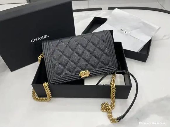 Hyper Peter CHANEL WALLET 0516